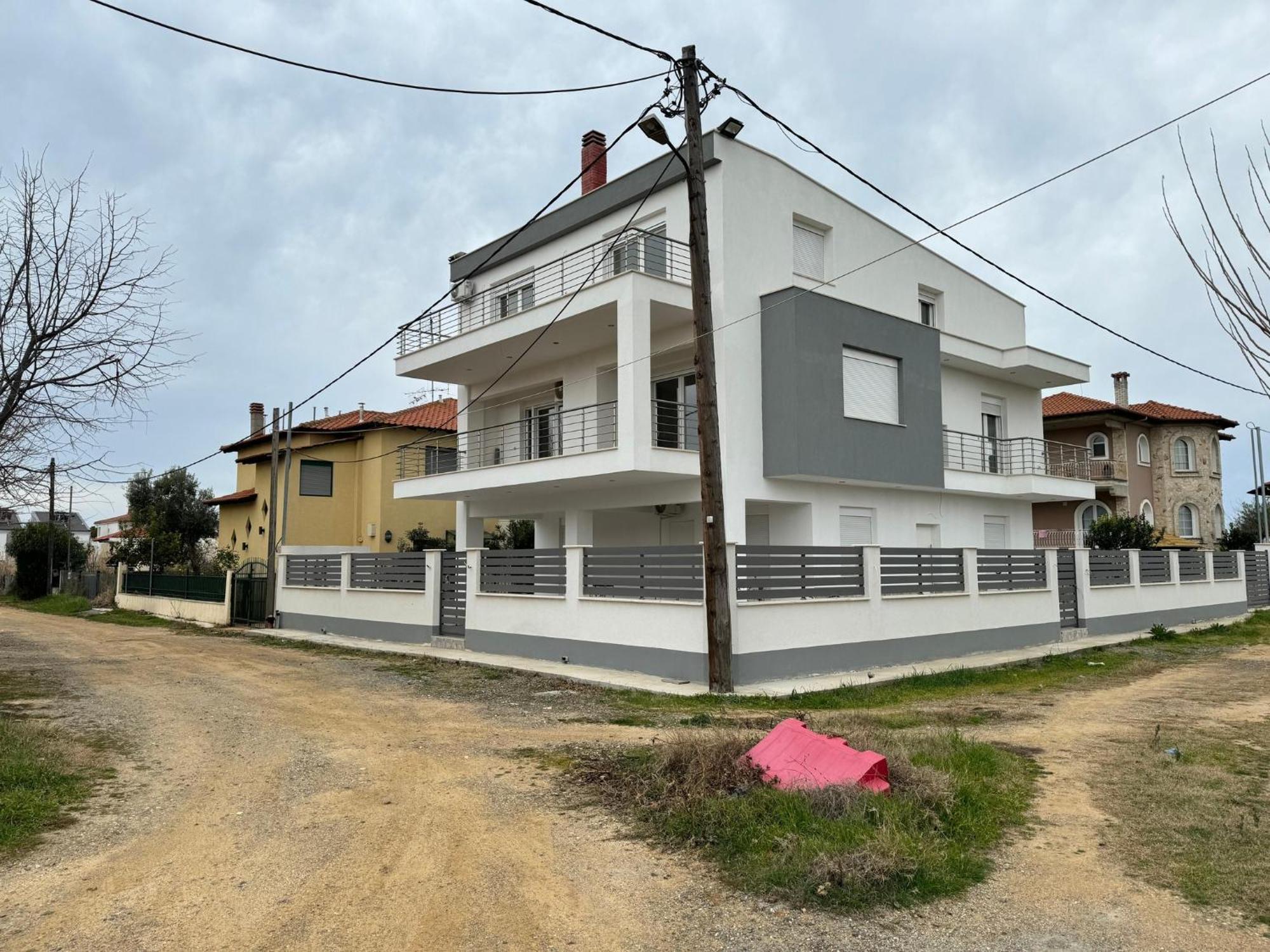 Adoniss Apartmentss Паралия-Дионисиу Экстерьер фото