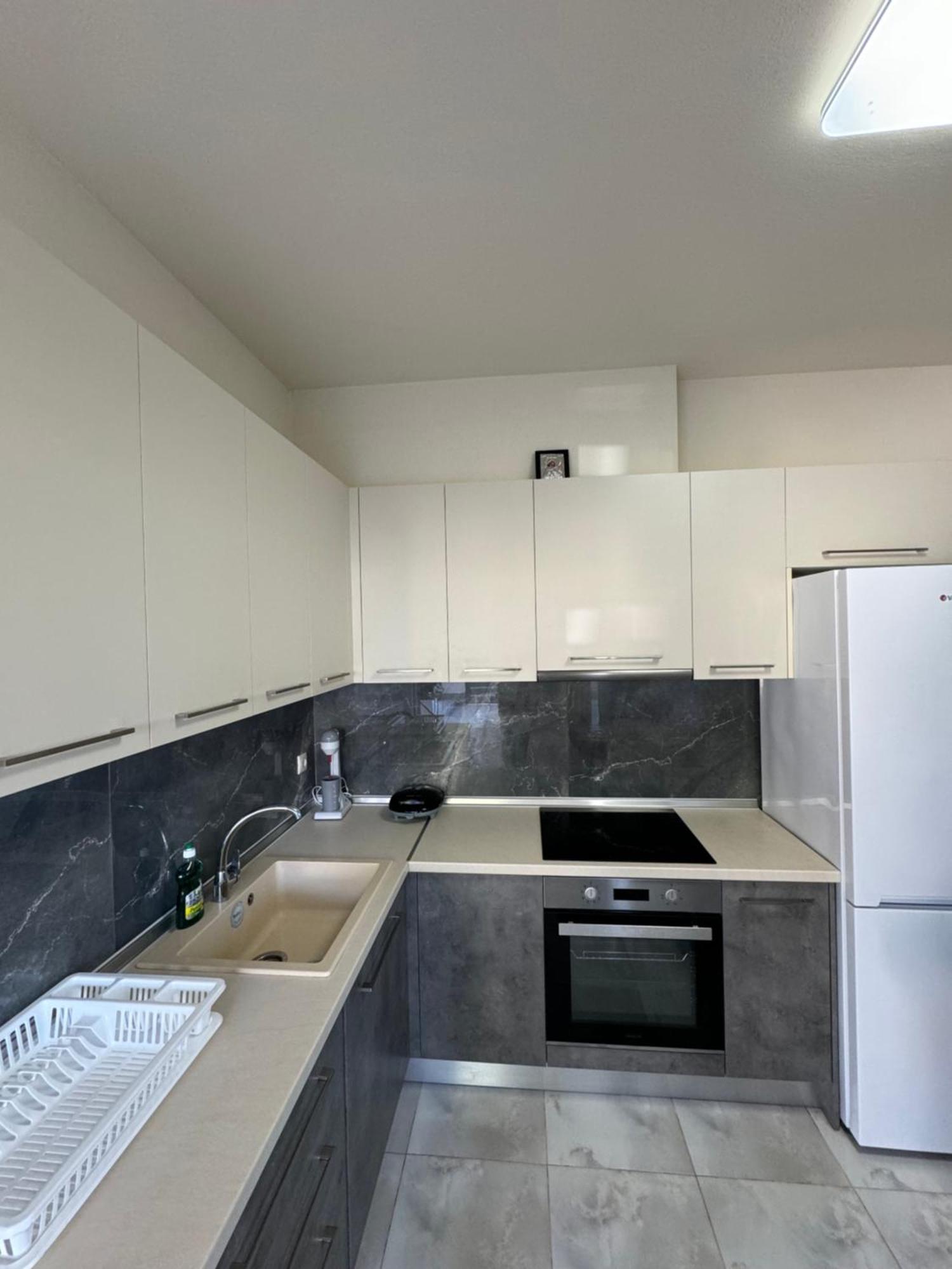 Adoniss Apartmentss Паралия-Дионисиу Экстерьер фото