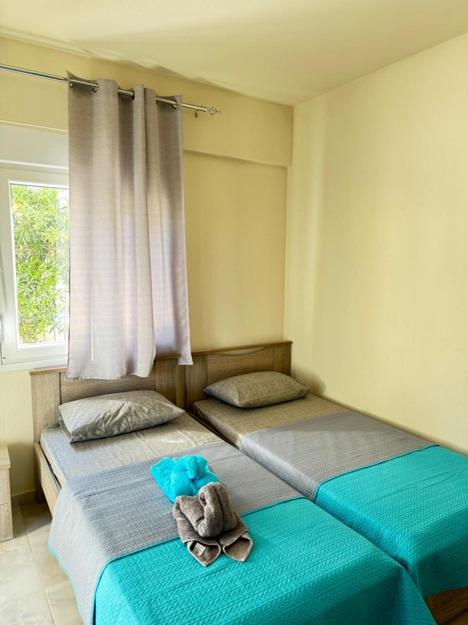Adoniss Apartmentss Паралия-Дионисиу Экстерьер фото
